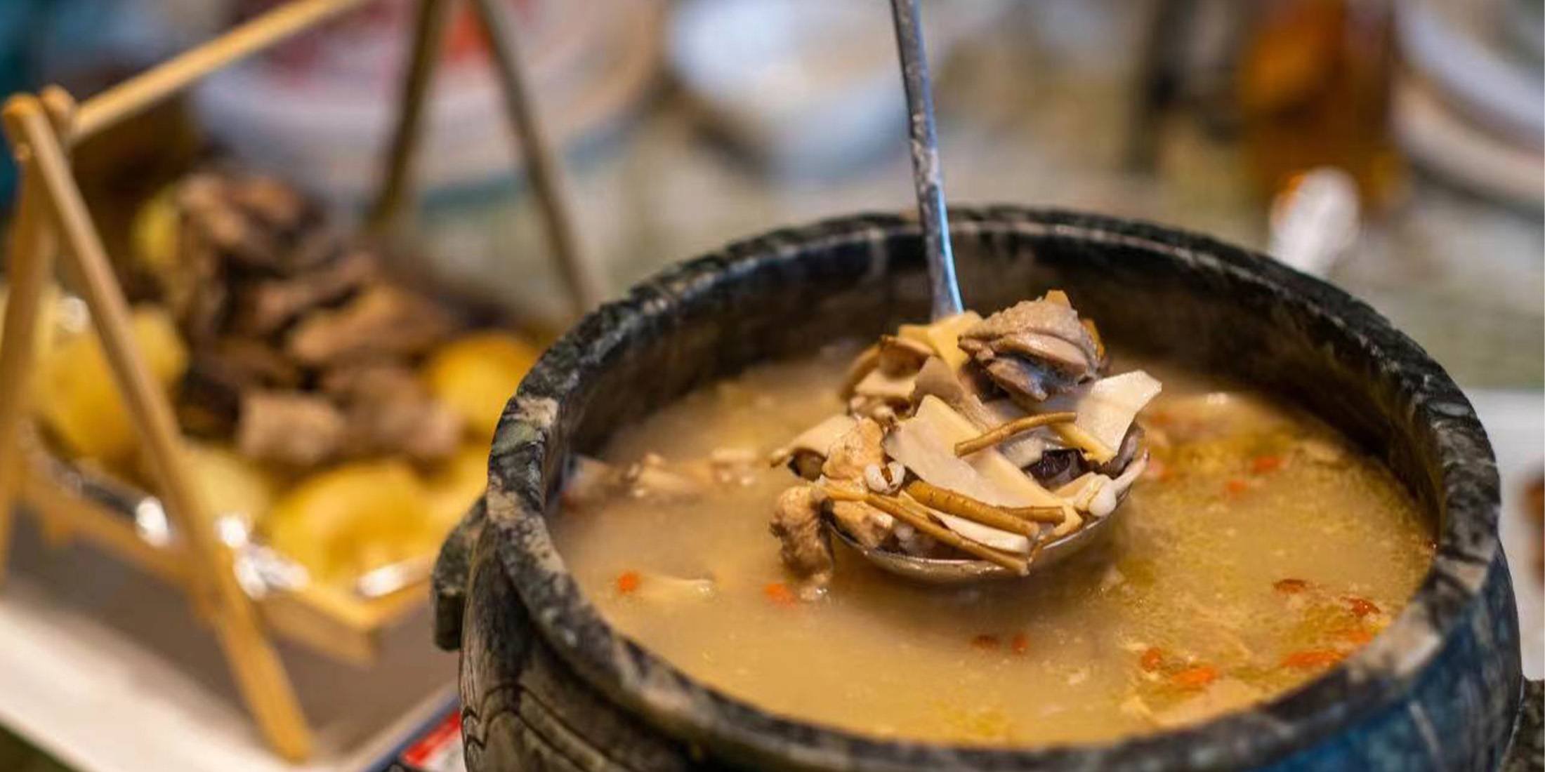 Stone Pot-Cooked Chicken, Traditional Tibetan Cuisine